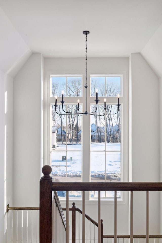 room details featuring a chandelier