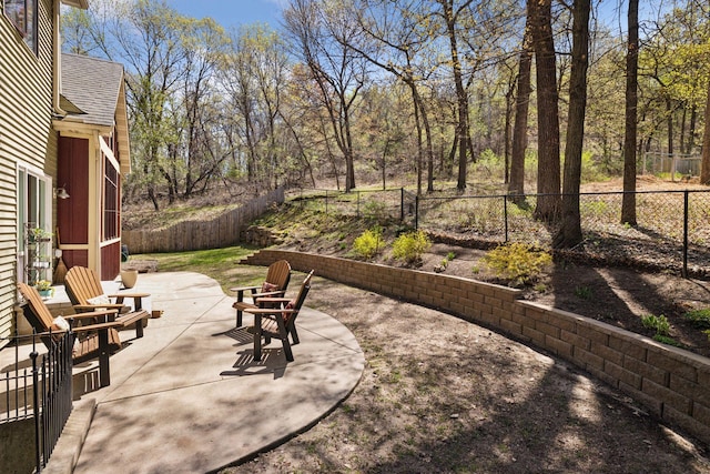 1067 Pioneer Rd, Red Wing, MN 55066 - fenced backyard with a patio