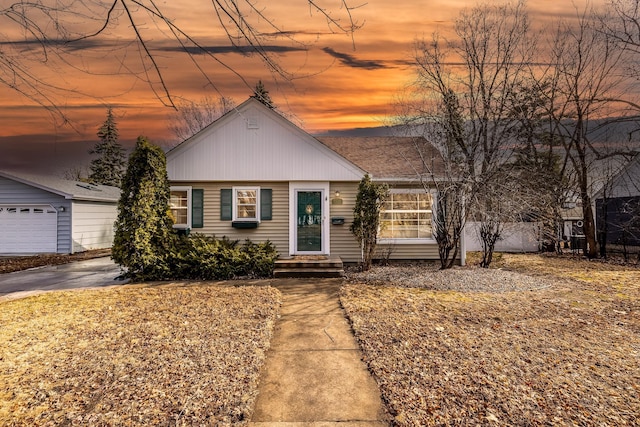 view of front of property featuring entry steps