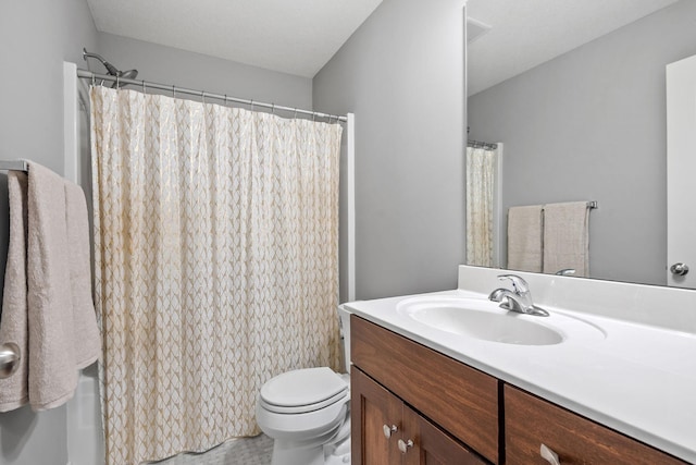 9764 Saint Andrews Dr, Elko New Market, MN 55020 - full bathroom featuring toilet, vanity, and a shower with shower curtain