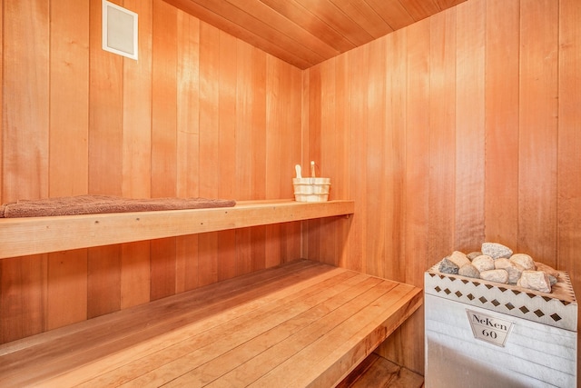 view of sauna / steam room