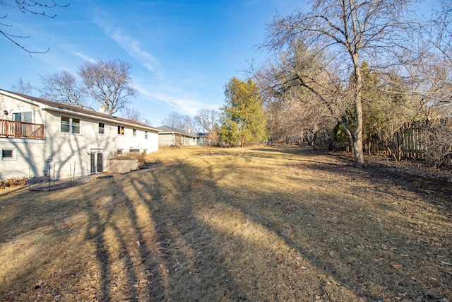 view of yard featuring fence