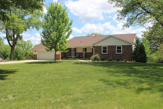 1010 Highland Dr, Blue Earth, MN 56013 - photo 1