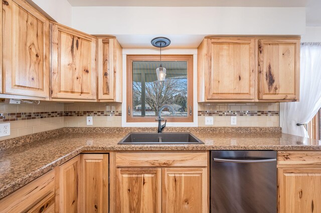 1010 Highland Dr, Blue Earth, MN 56013 - photo 9