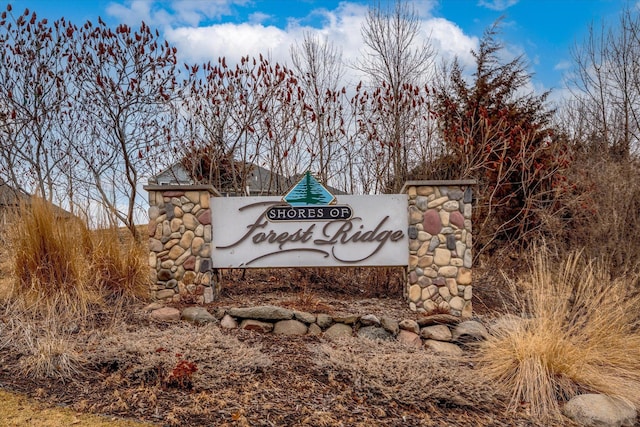 view of community / neighborhood sign