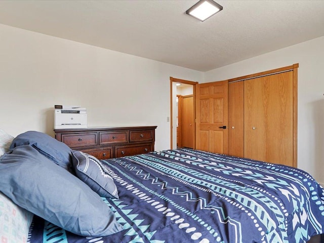 bedroom featuring a closet