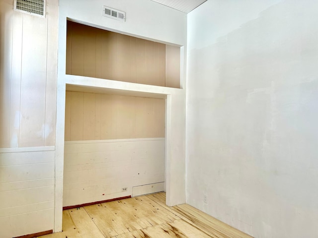 closet with visible vents