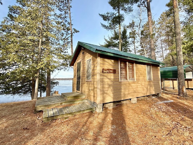view of side of property