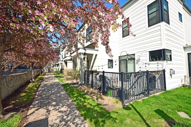 2828 Aldrich Ave S Unit 103, Minneapolis, MN 55408 - photo 2