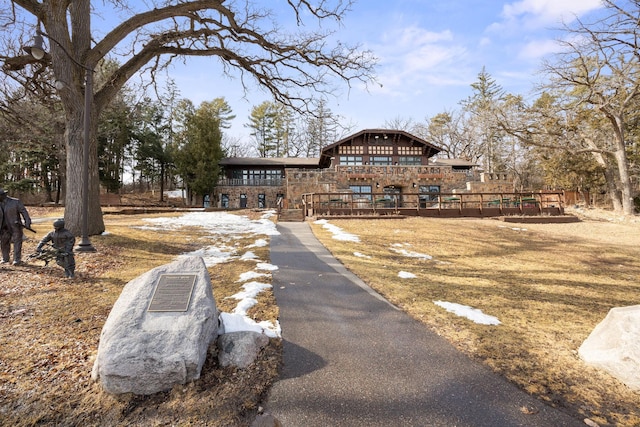 view of front of property featuring stone siding