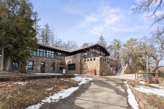 view of front of property with stone siding