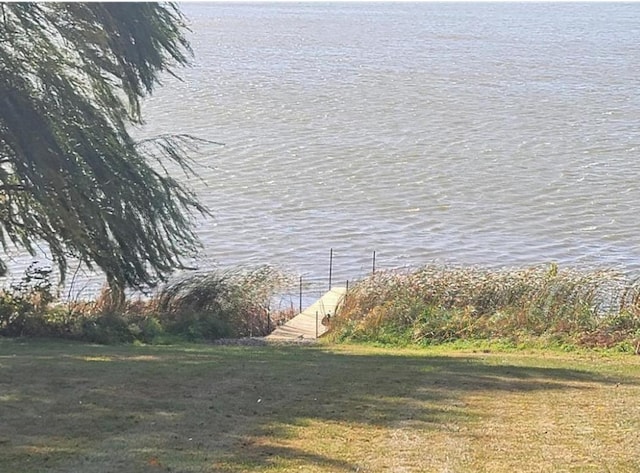 view of water feature