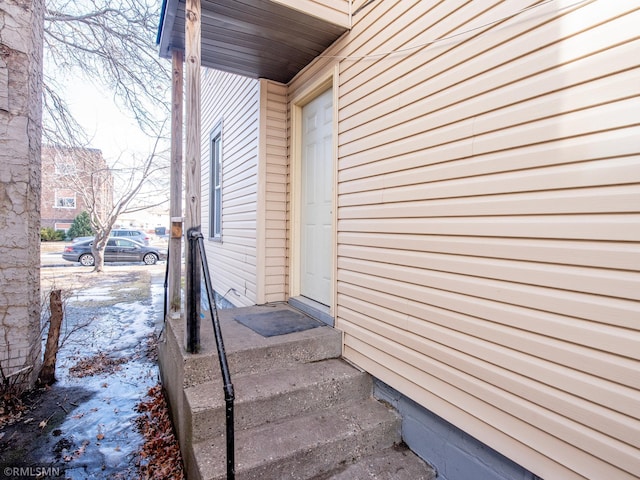 view of property entrance