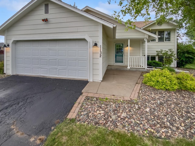 1132 Lincoln Ct, Saint Paul Park, MN 55071 - photo 1