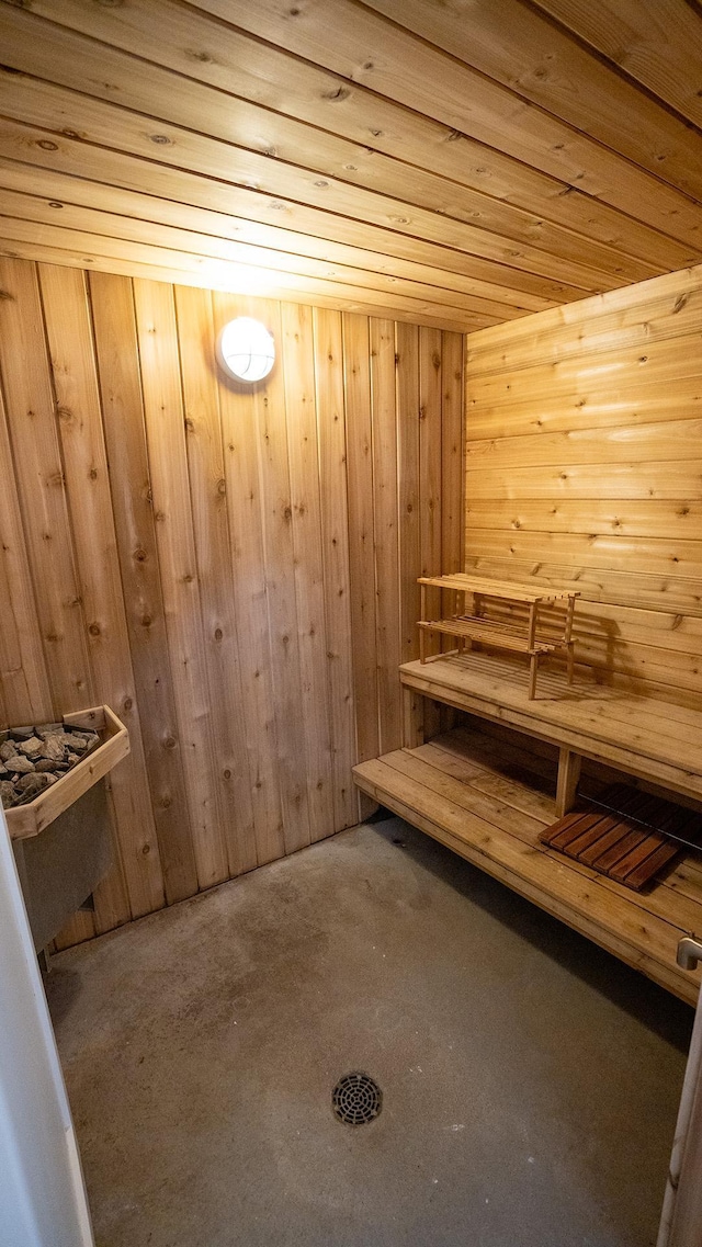 view of sauna / steam room