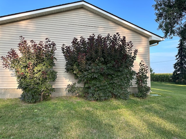 38184 County 47th Blvd, Goodhue, MN 55027 - view of side of home with a lawn