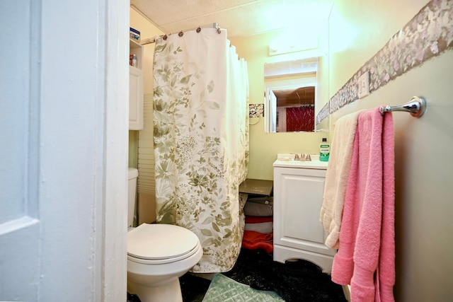 full bathroom with toilet, a shower with shower curtain, and vanity