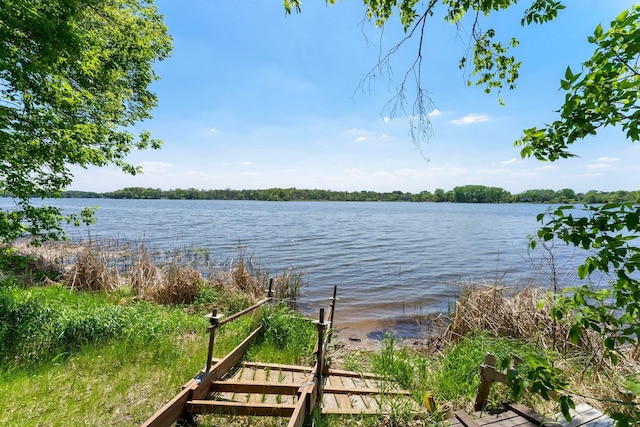 7624 Pioneer Rd, Wyoming, MN 55092 - water view