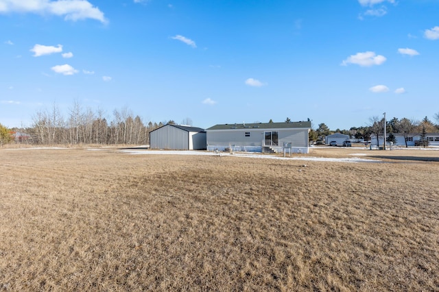 exterior space featuring an outbuilding