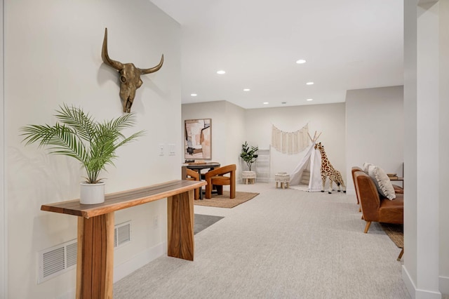 rec room with visible vents, recessed lighting, baseboards, and carpet