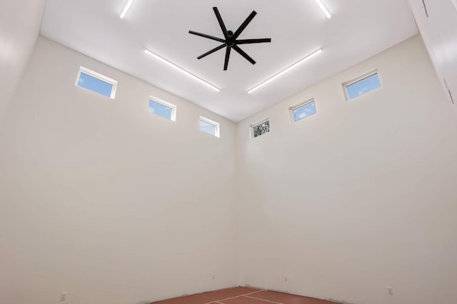 spare room featuring ceiling fan