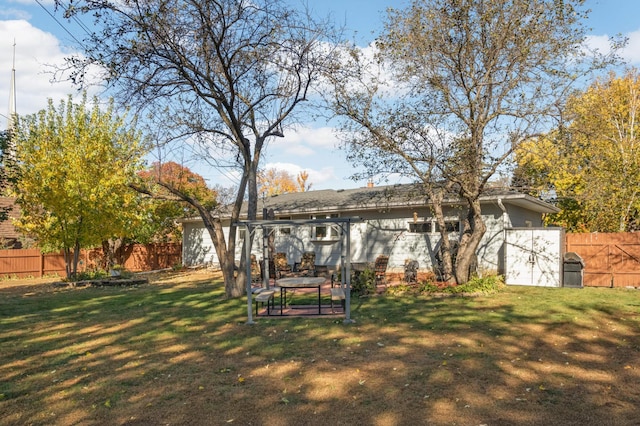 view of yard with fence