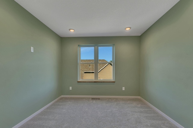 6624 Captains Cir NW, Sauk Rapids, MN 56379 - unfurnished room featuring carpet, baseboards, and recessed lighting
