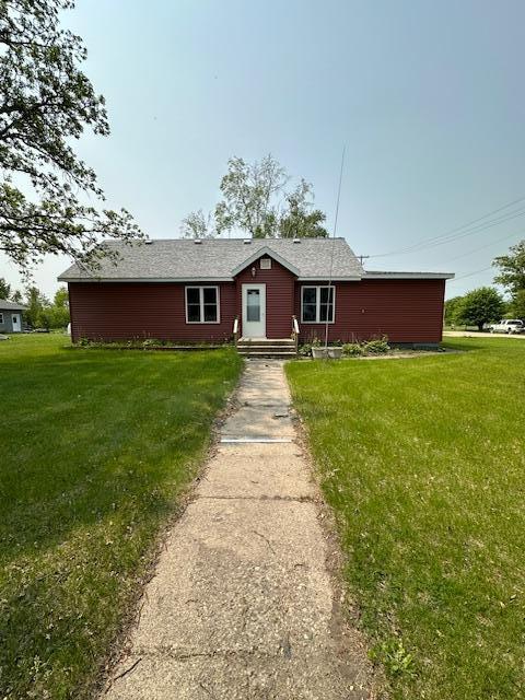 601 1st St S, Karlstad, MN 56732 - photo 1