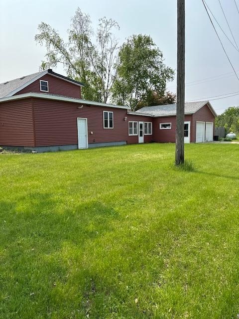 601 1st St S, Karlstad, MN 56732 - photo 5