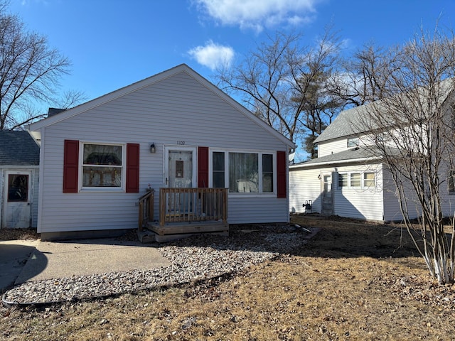 view of front of property