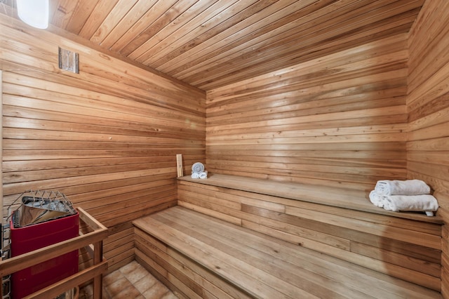 view of sauna / steam room