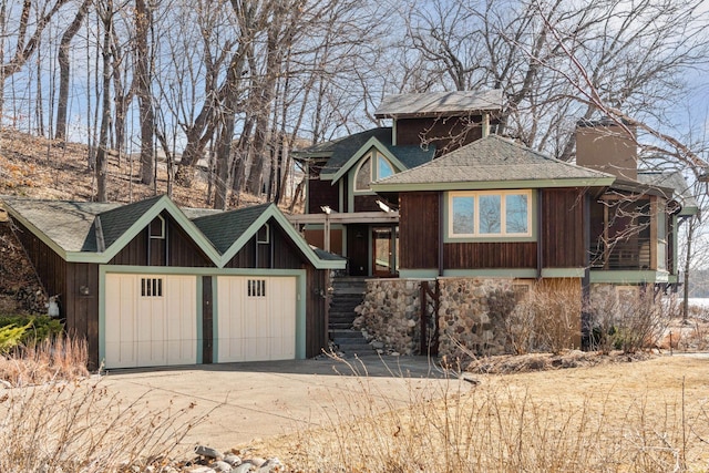 chalet / cabin featuring a chimney