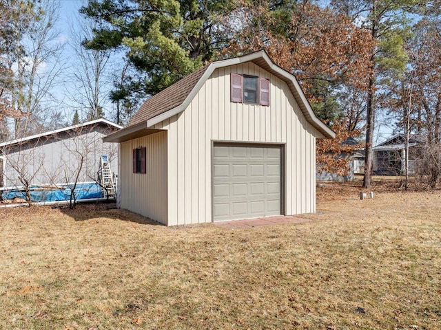 view of detached garage