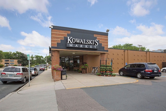 5824 10th Ave S, Minneapolis, MN 55417 - view of commercial property with uncovered parking