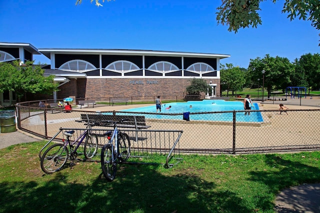 5824 10th Ave S, Minneapolis, MN 55417 - view of community pool