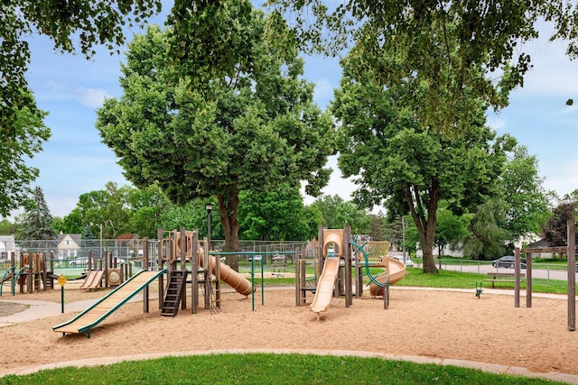 5824 10th Ave S, Minneapolis, MN 55417 - view of community jungle gym