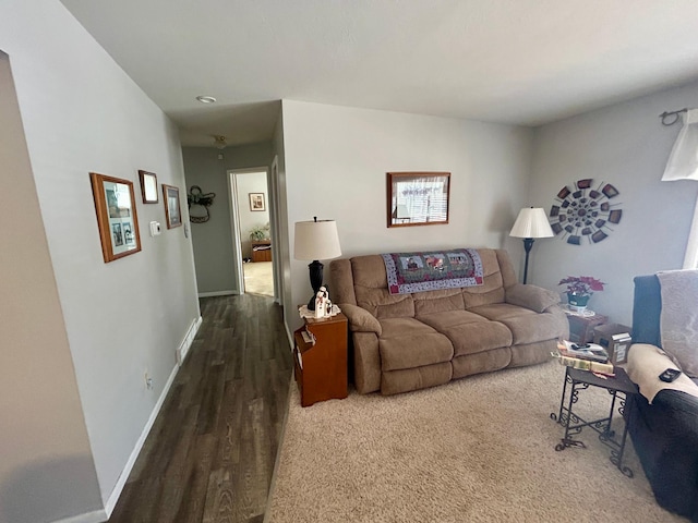 1006 10th St SW, Wadena, MN 56482 - living area with wood finished floors and baseboards