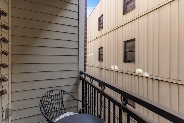 270 4th St E Unit 401, Saint Paul, MN 55101 - view of balcony