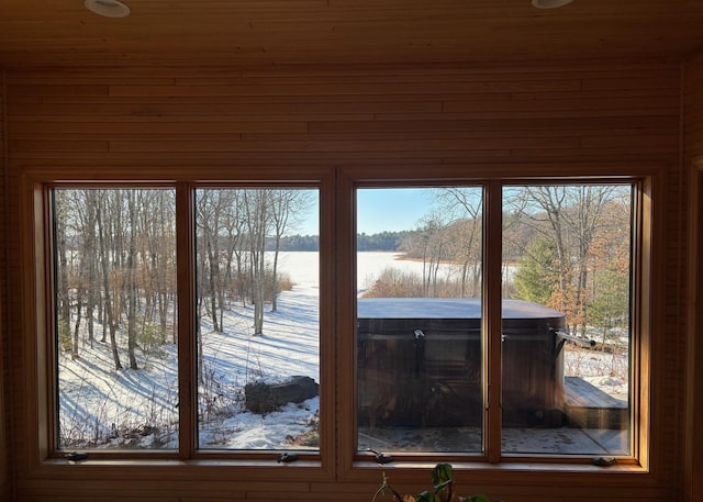 room details featuring a water view