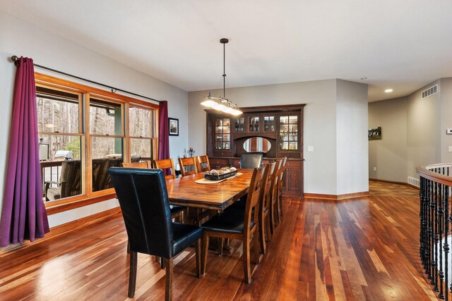 7251 County Rd B, Siren Twp, WI 54872 - dining room with recessed lighting, visible vents, baseboards, and dark wood-style floors