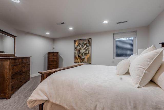 bedroom featuring carpet, visible vents, baseboards, and recessed lighting