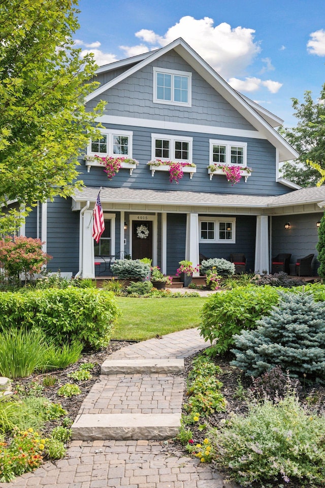view of front of home with covered porch
