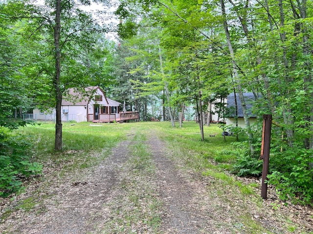 view of dirt / gravel driveway