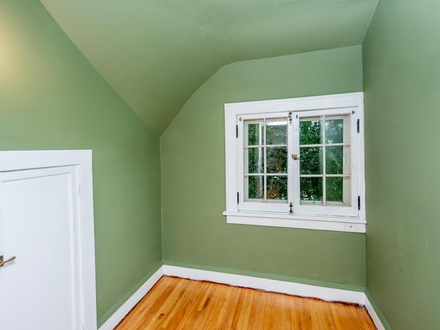 1286 Fairmount Ave, Saint Paul, MN 55105 - bonus room with lofted ceiling, baseboards, and light wood-type flooring