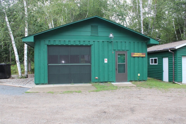 view of detached garage