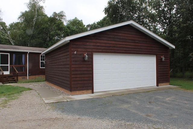 view of detached garage