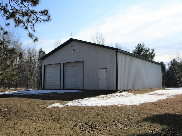 view of detached garage