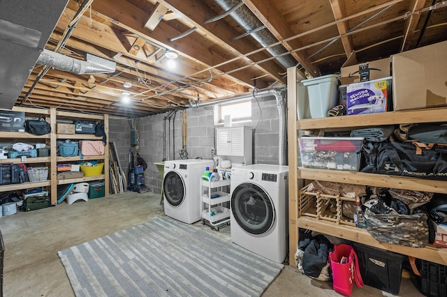 laundry area featuring laundry area and independent washer and dryer