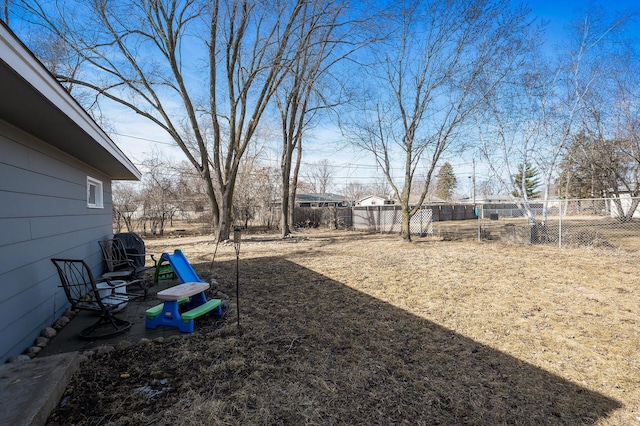 view of yard featuring a fenced backyard