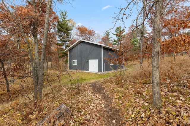 exterior space with an outbuilding